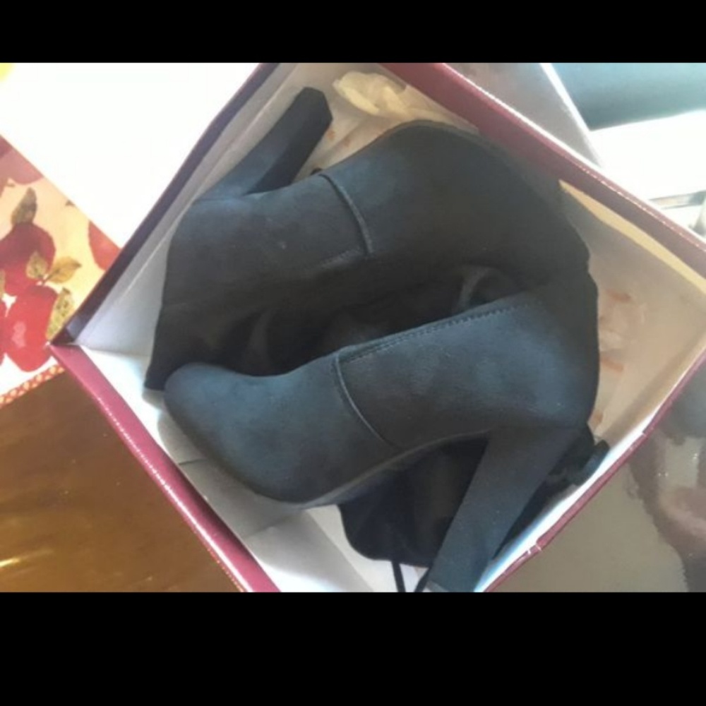 NEW Womens Black Knee High Boots 7.5